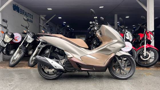 HONDA PCX DLX HONDA PCX DLX